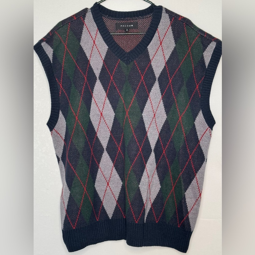 PacSun V-Neck Argyle‎ Sweater Vest - Gray, Green, Red